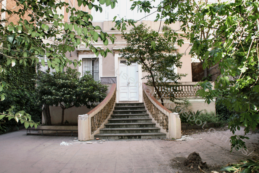 THE DARK HOUSE Villa Urania la casa de Josep Comas i Solà