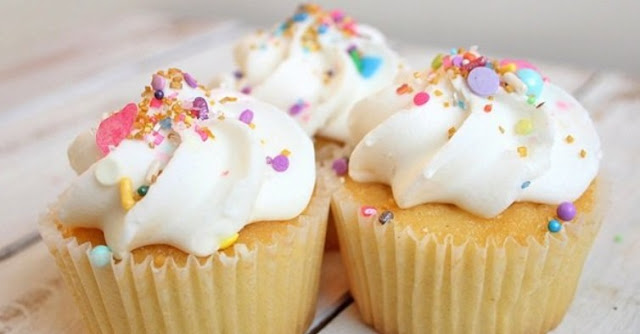 4 Tips Mudah Untuk Membuat Whipped Cream Buat Topping Cupcake