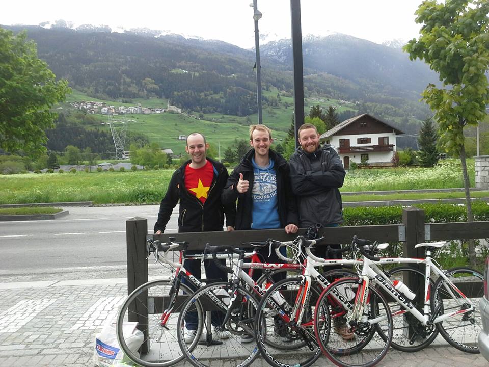 pick up delivery of road bikes provided for rent at customers