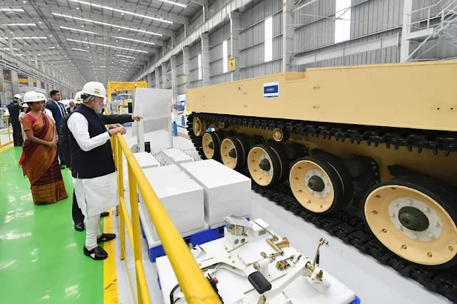 Image Attribute: K9-VAJRA-T's Assembly Line at L&T Defence's Armoured Systems Complex in Hazira, Gujarat / Source: Press Information Bureau (India)