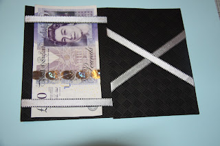 Cotswold Crafter: Magic Wallet Tutorial