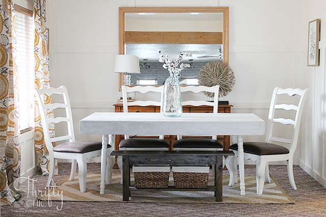 How To Turn Any Dining Table Into A Farmhouse Table. Farmhouse Cottage dining room decor and decorating ideas. DIY Farmhouse style dining table