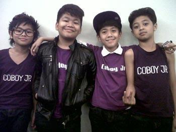 Lirik Lagu: LIRIK LAGU COBOY JUNIOR - KENAPA MENGAPA