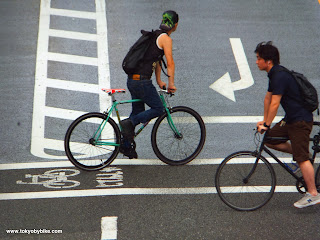 Fixed gear bicycle commuters in Tokyo, Japan