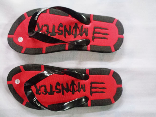 Sandal Jepit Monster DWS