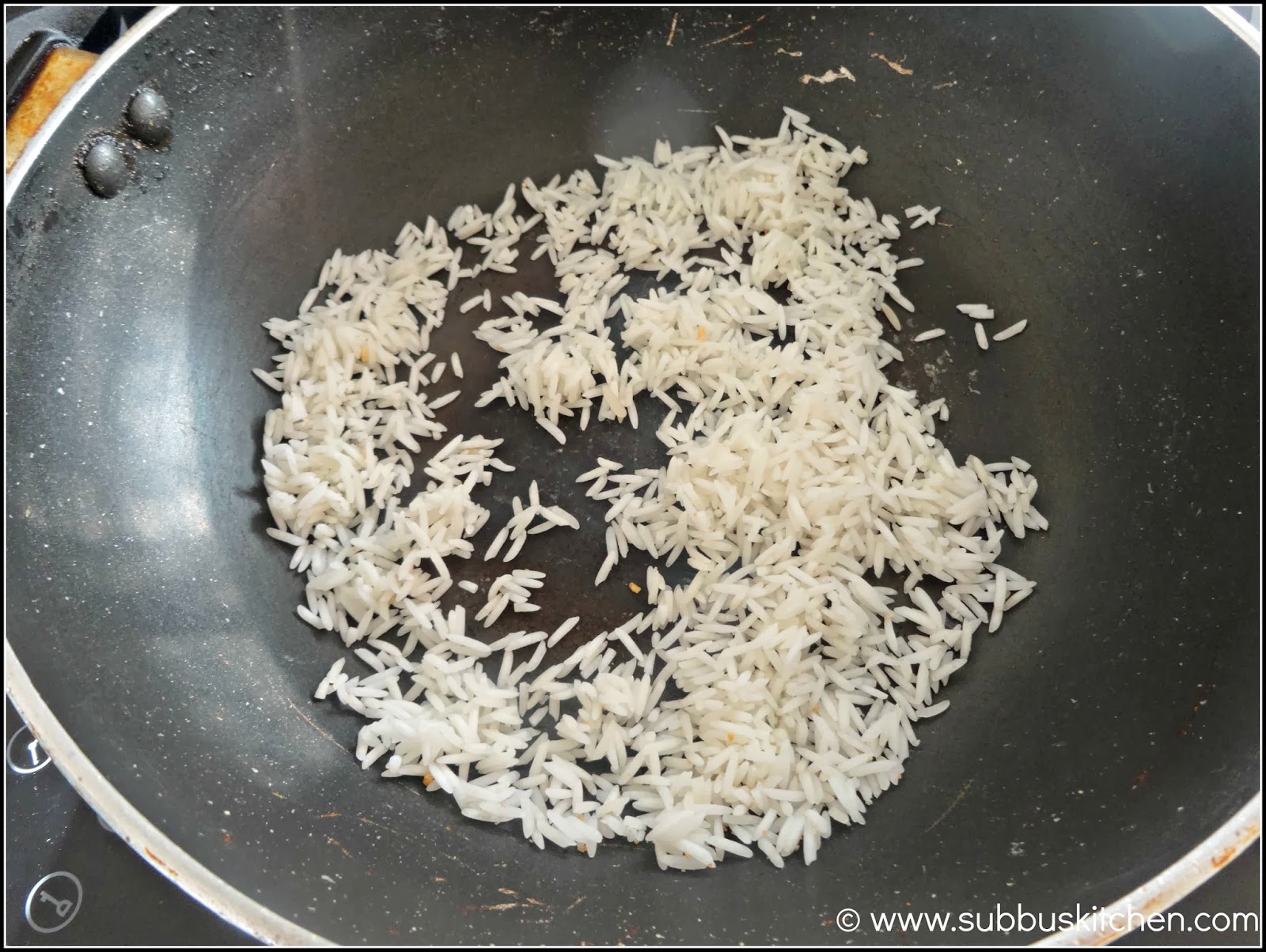 Sweet Rice Jaggery Puttu / Arisi Vella Puttu - Subbus Kitchen