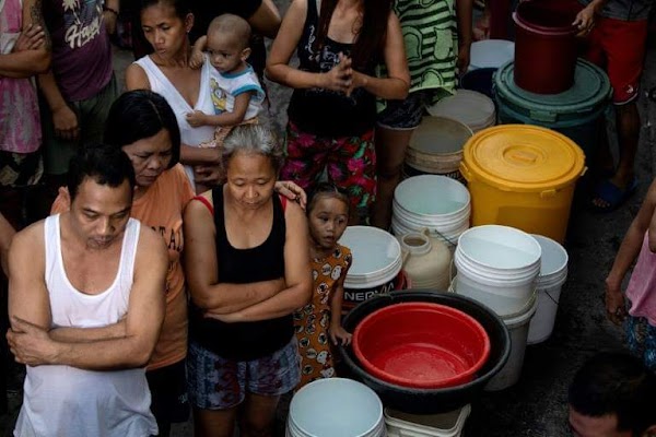 FOTOS: FILIPINAS SE ESTA QUEDANDO SIN AGUA. FOTOS: FILIPINAS SE ESTA QUEDANDO SIN AGUA.
