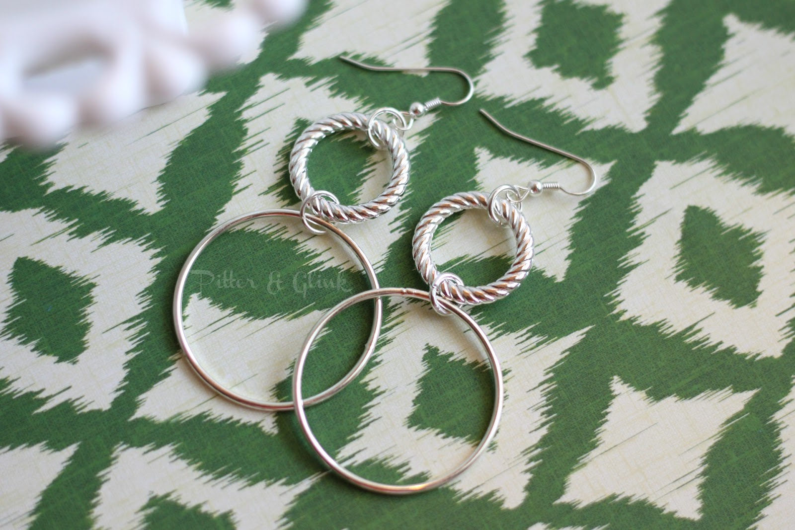 Simple earrings tops Outlet