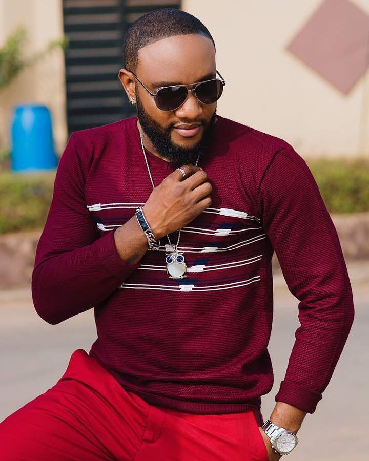New Photos Check Out Kcee S New Haircut Chorkoronline