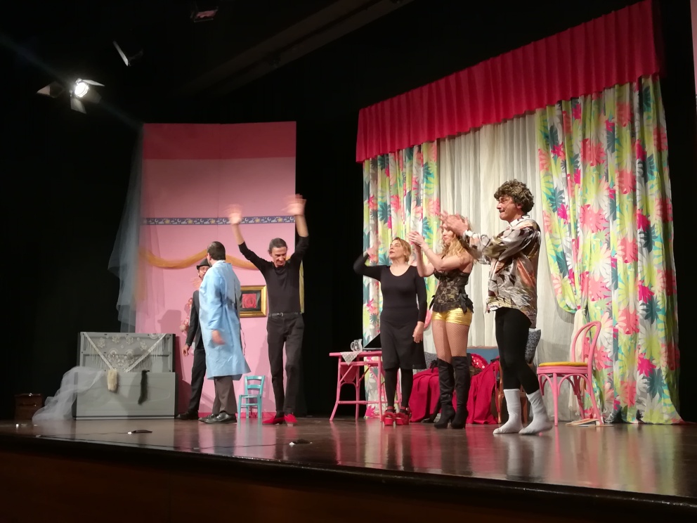 Spettacolo Al Teatro Forma Con Due In Una Mutanda Consolidato Successo Dell Anonima Gr La Gazzetta Meridionale It Cronaca Del Sud 24h