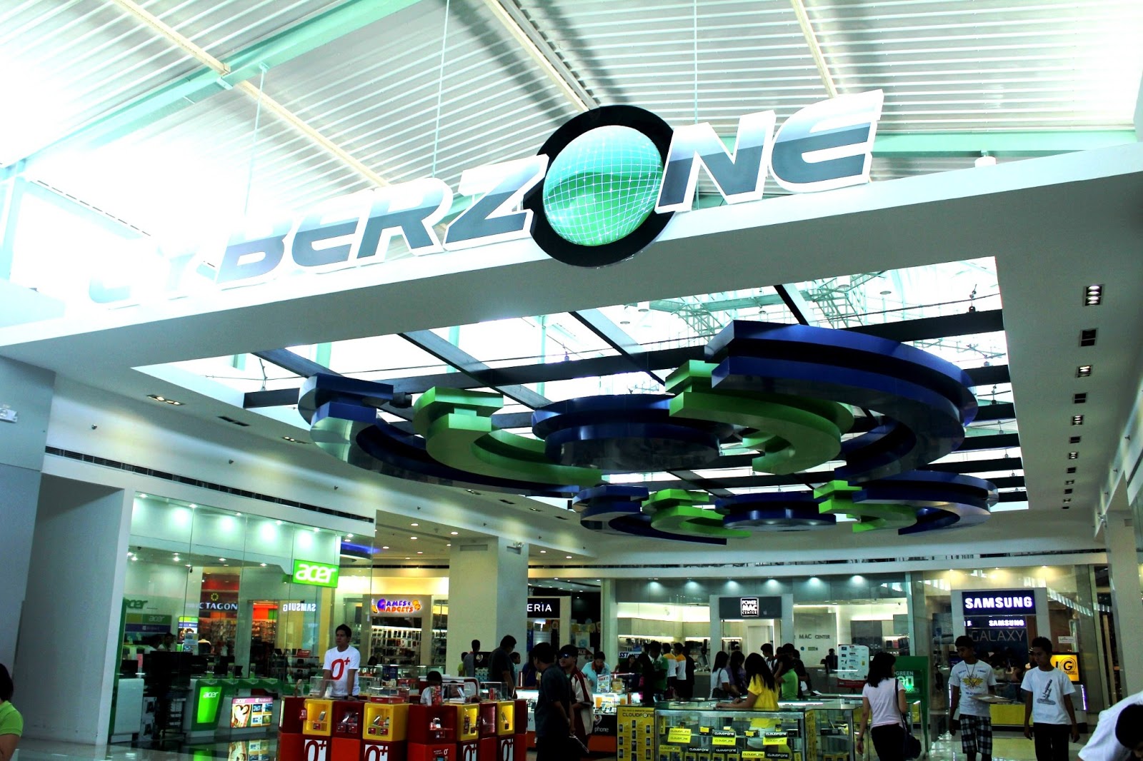 Gadget Shopping Made More Convenient at SM Cyberzone (SM City Batangas