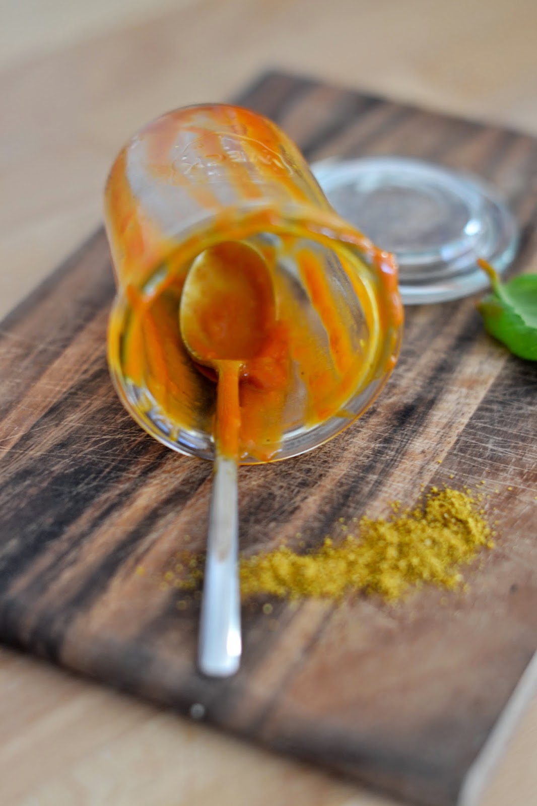 Kuchen & Quiche: Currywurst mit Kartoffelspalten Kuchen & Quiche: Currywurst mit Kartoffelspalten