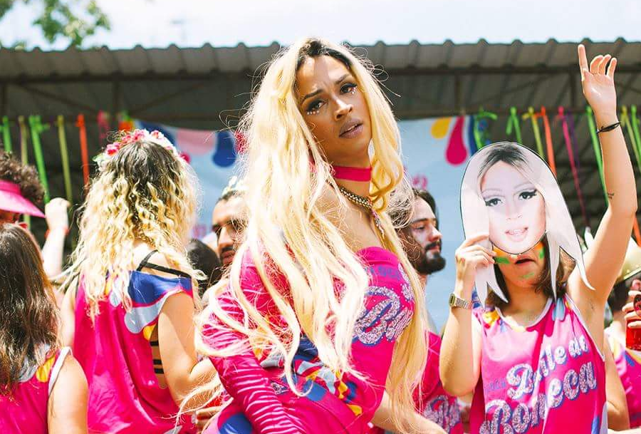 Lia Clark - Chifrudo Mulher Pepita