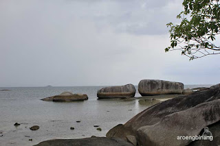 pantai tanjung tinggi belitung