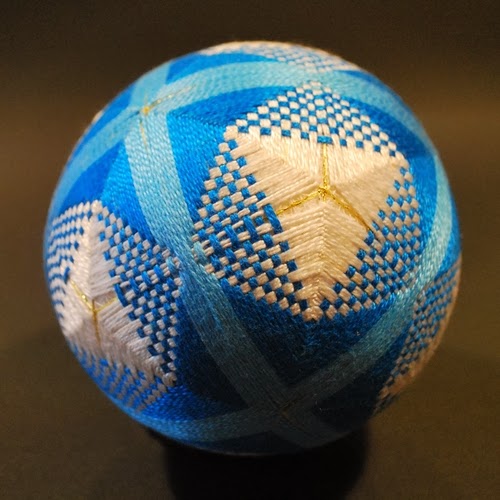 27-Embroidered-Temari-Spheres-Nana-Akua-www-designstack-co