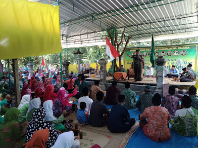 LAKSANAKAN KOMSOS DANRAMIL 12/GESI HADIRI PENGAJIAN WARGA NU SE KECAMATAN GESI