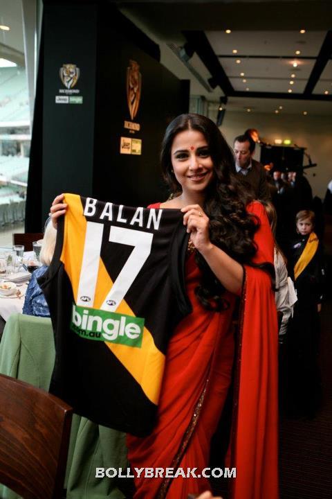Vidya Balan at MCG in Red Saree - Vidya Balan in Red Saree at Melbourne Cricket Ground