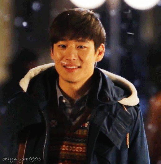 오늘 31번째 생일을 맞은 이제훈 | 인스티즈