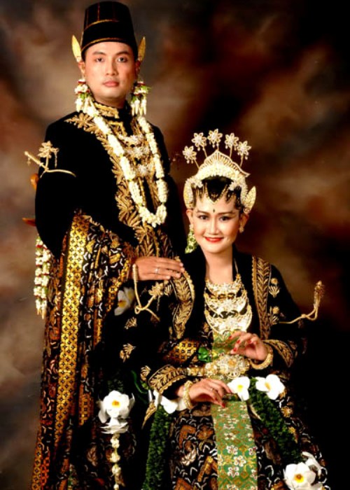 Ini Dia Seputar Busana Pengantin  Jawa  Modern gebeet com