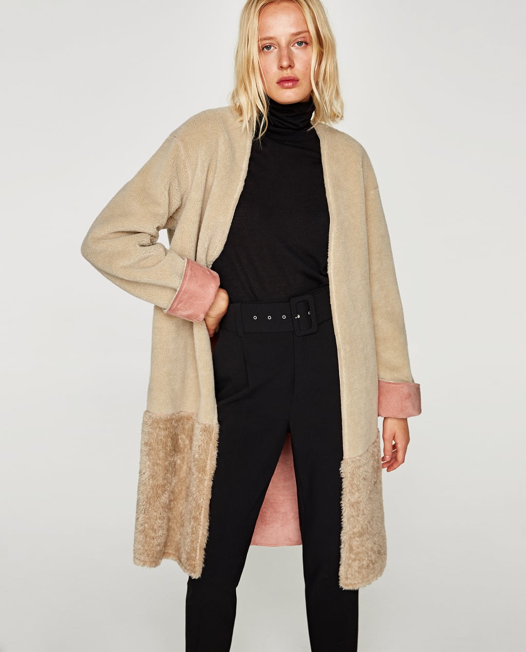 Zaracienta: Zara por fin de rebajas, primer objetivo: un abrigo Zaracienta: Zara por fin de rebajas, primer objetivo: un abrigo