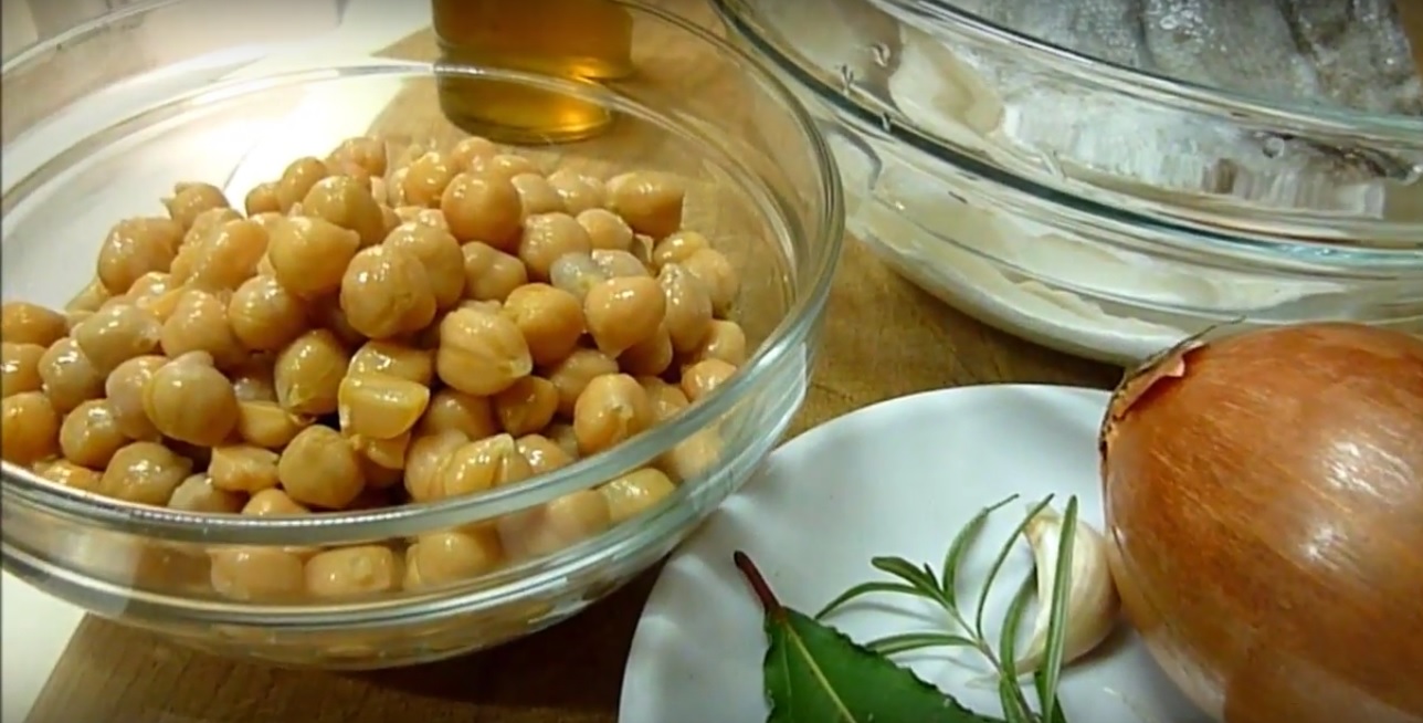 Нут маринованный. Нут консервированный рецепты. Свинина с нутом и овощами фото. Нут маринованный. Нут консервированный рецепты.