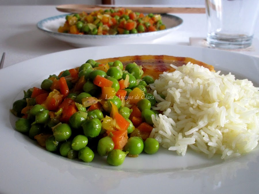 Arvejas frescas con verduras