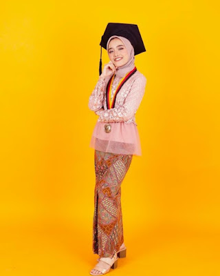 model hijab wisuda terbaru 2019 model hijab wisuda terbaru 2019