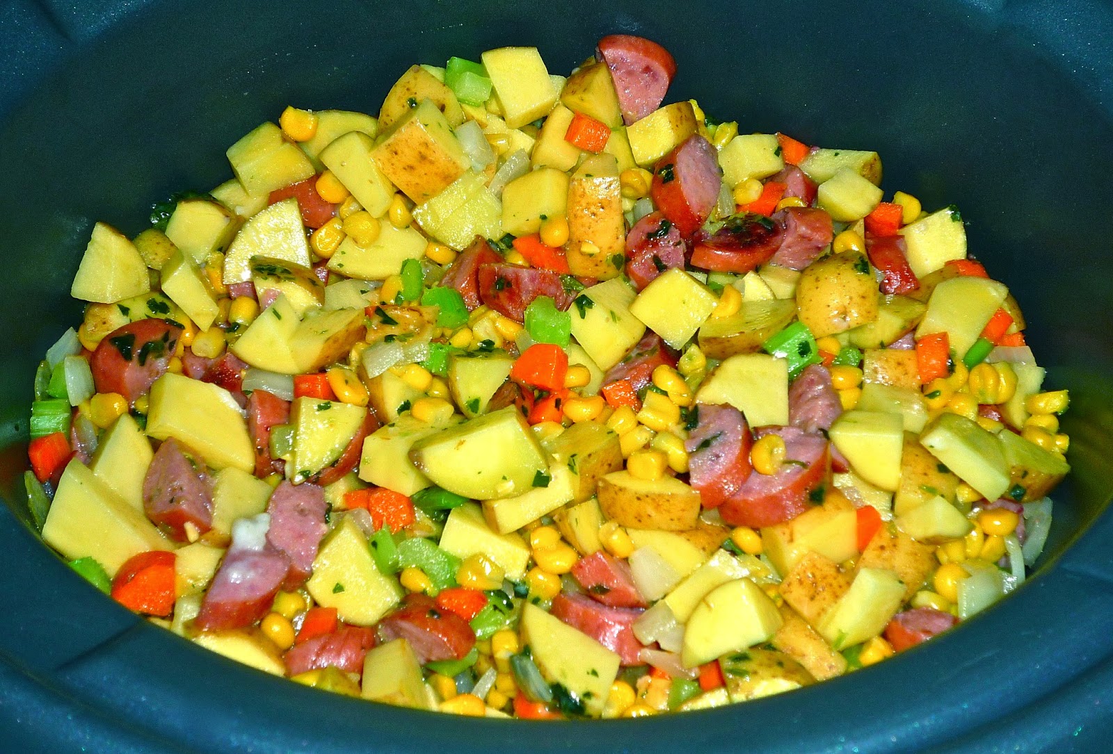 Slow Cooker Spotlight Kitchen Sink Potato Chowder Cafe Delites