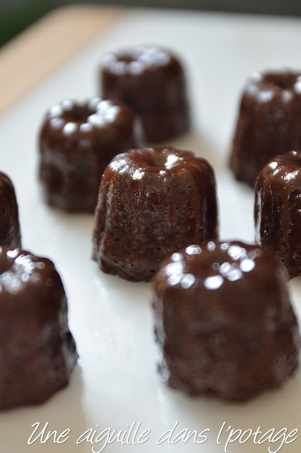 Mini-canelés chocolat-fève tonka