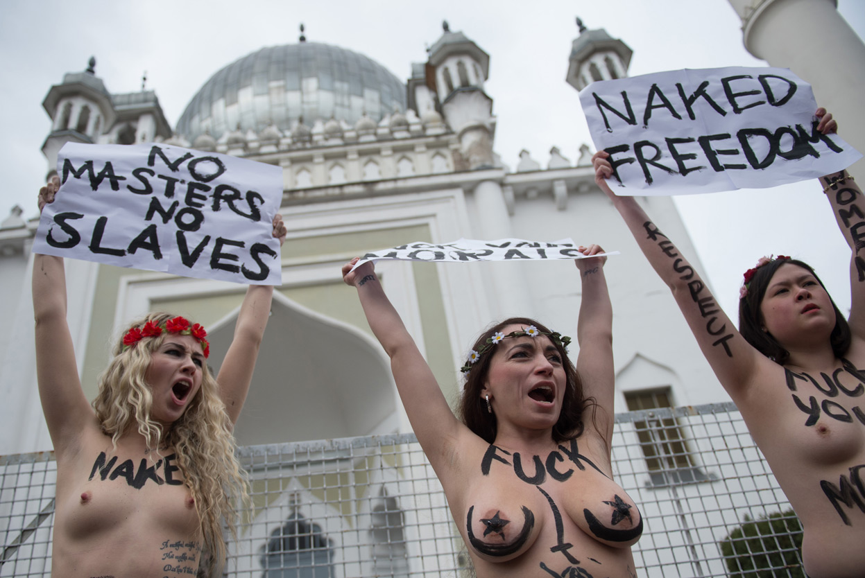 протест голых женщинах фото 79