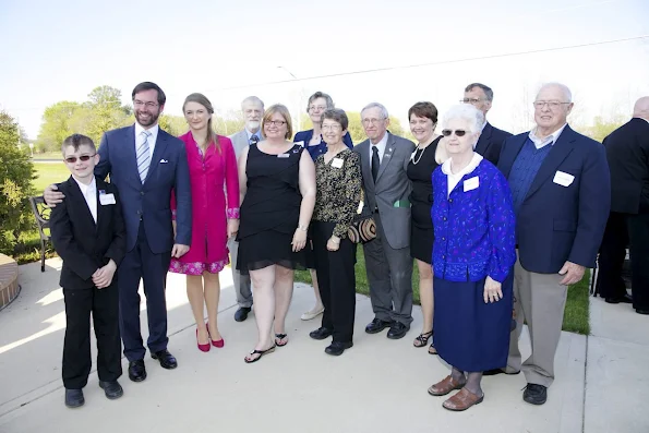 Crown Prince Guillaume and Crown Princess Stéphanie are heading an Economic Mission to the United States. Summer new collection dress