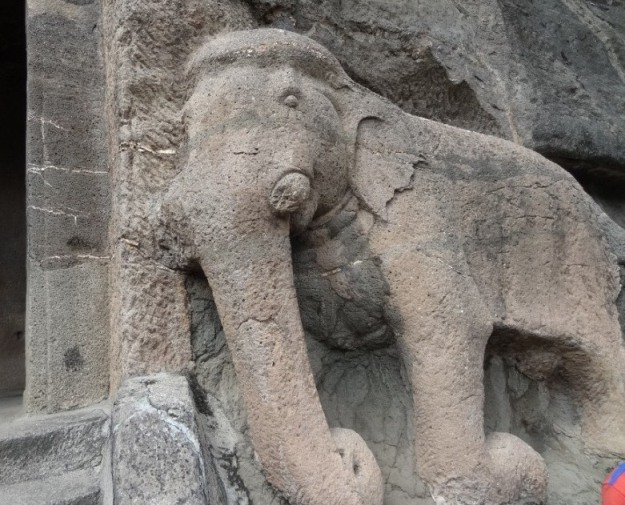 The elephant at the entrance of the Ajanta cave 16