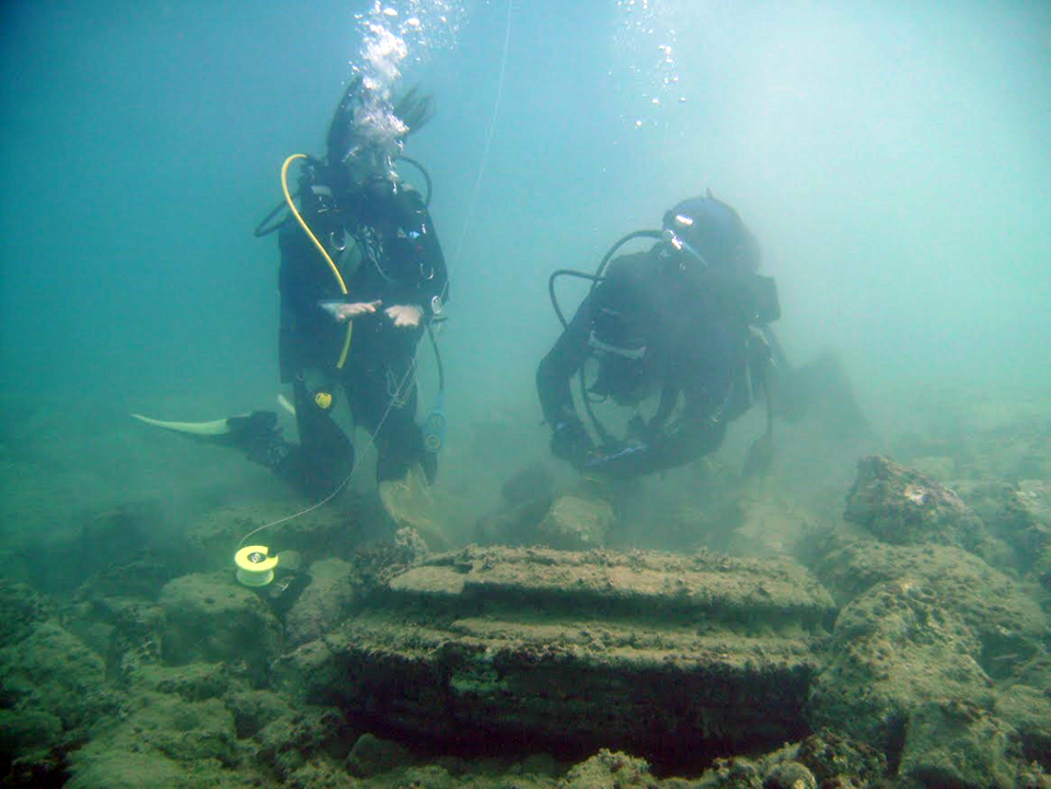 Underwater 'lost city' found to be geological formation The