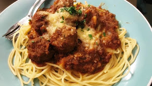 Cara Membuat Spagheti Meatball dan Mozarella