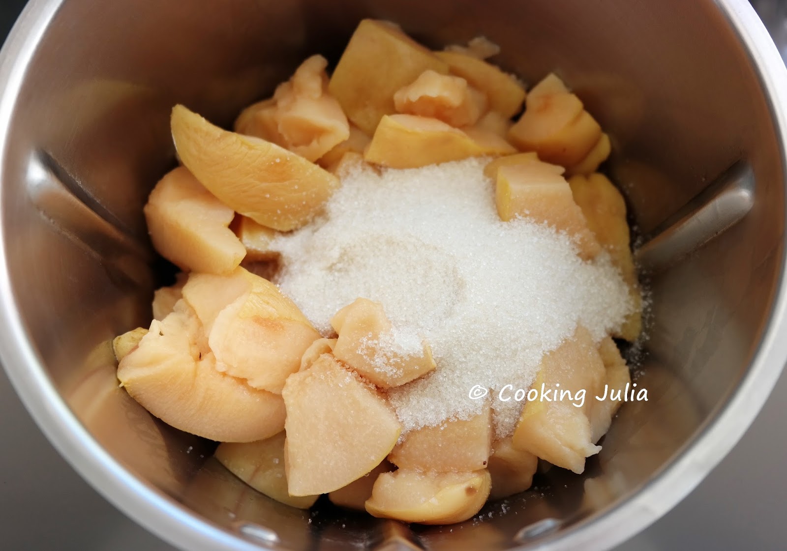 COOKING JULIA COMPOTE DE COINGS