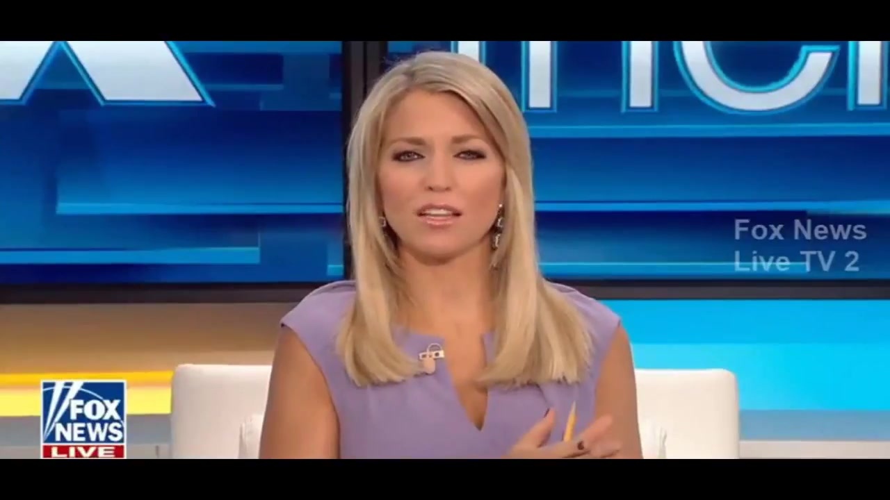 The Babes We Love: Ainsley Earhardt - 10/25/17 - Sexy Legs and Thighs