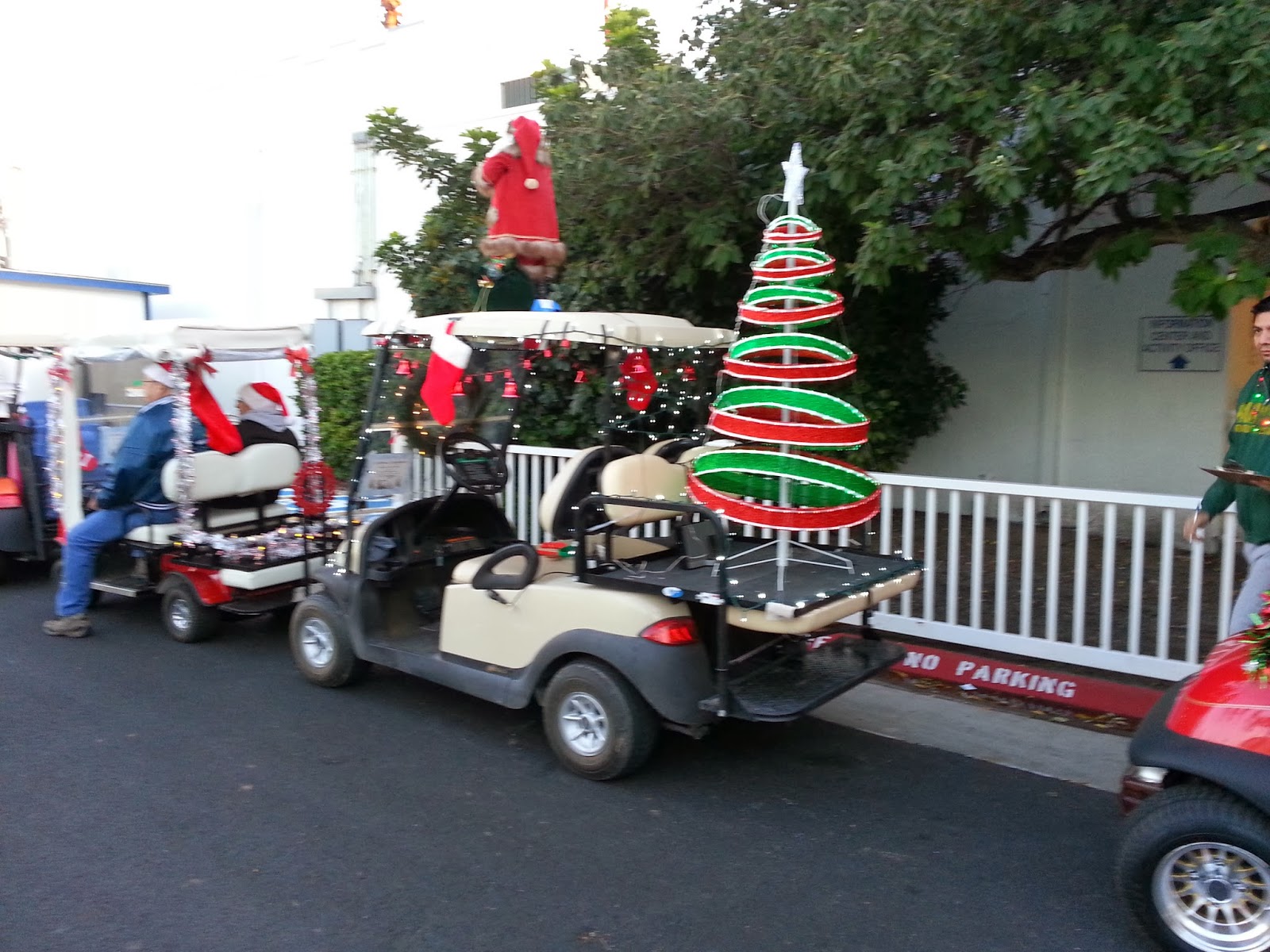 And I Wander The Golf Cart Christmas Parade