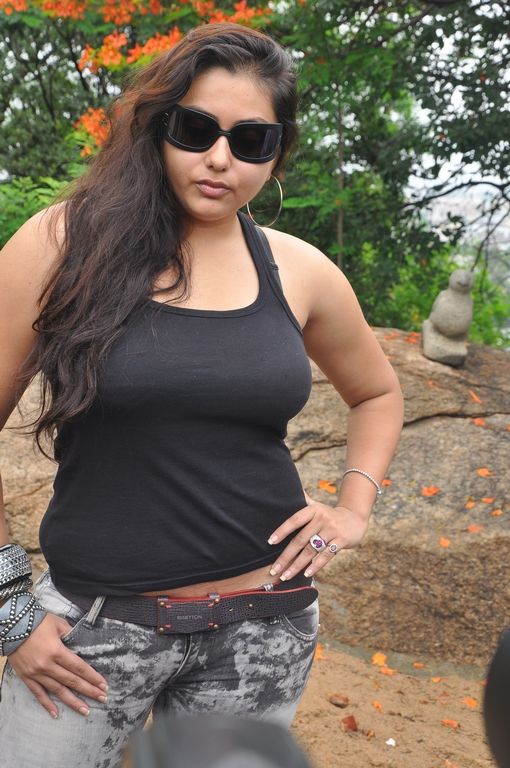 wallpapers: Namitha movie Photos