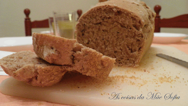Pão de centeio e nozes / Rye and walnut bread