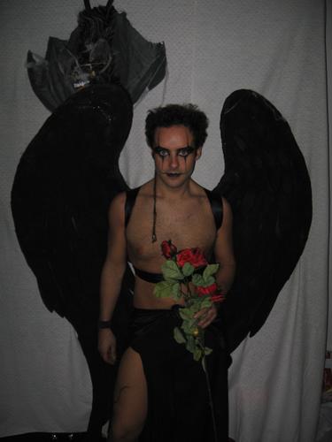 Orador puramente Retirarse IDISFRAZ ideas para tu disfraz: disfraz casero de Angel Caído con patron de  las alas