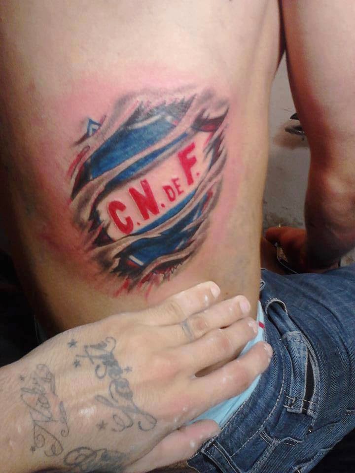 Tatuaje escudo Club Nacional de Fútbol