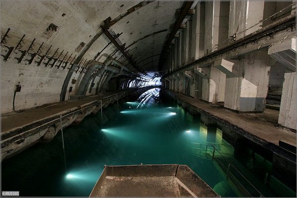 Abandoned places: Abandoned Russian submarine base
