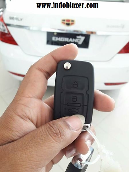 Оригинальный автомобильный ключ для geely manjaro купить в г. Уфа с доставкой