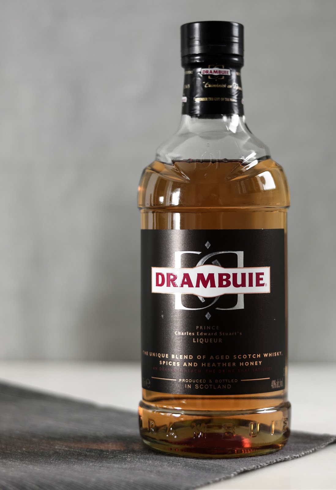 Drambuie & Ginger Beer // Chic Tipples Almost Chic.