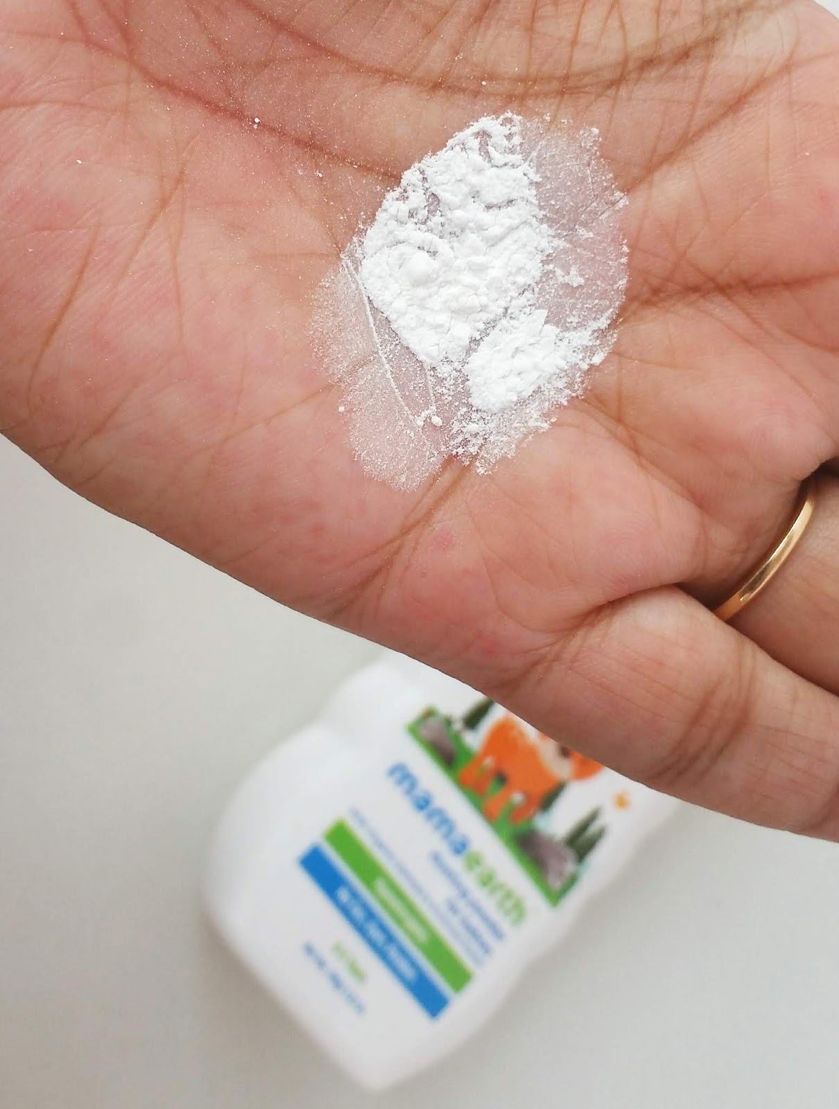 Mama Earth Talc Free Organic Dusting Powder for Babies Review