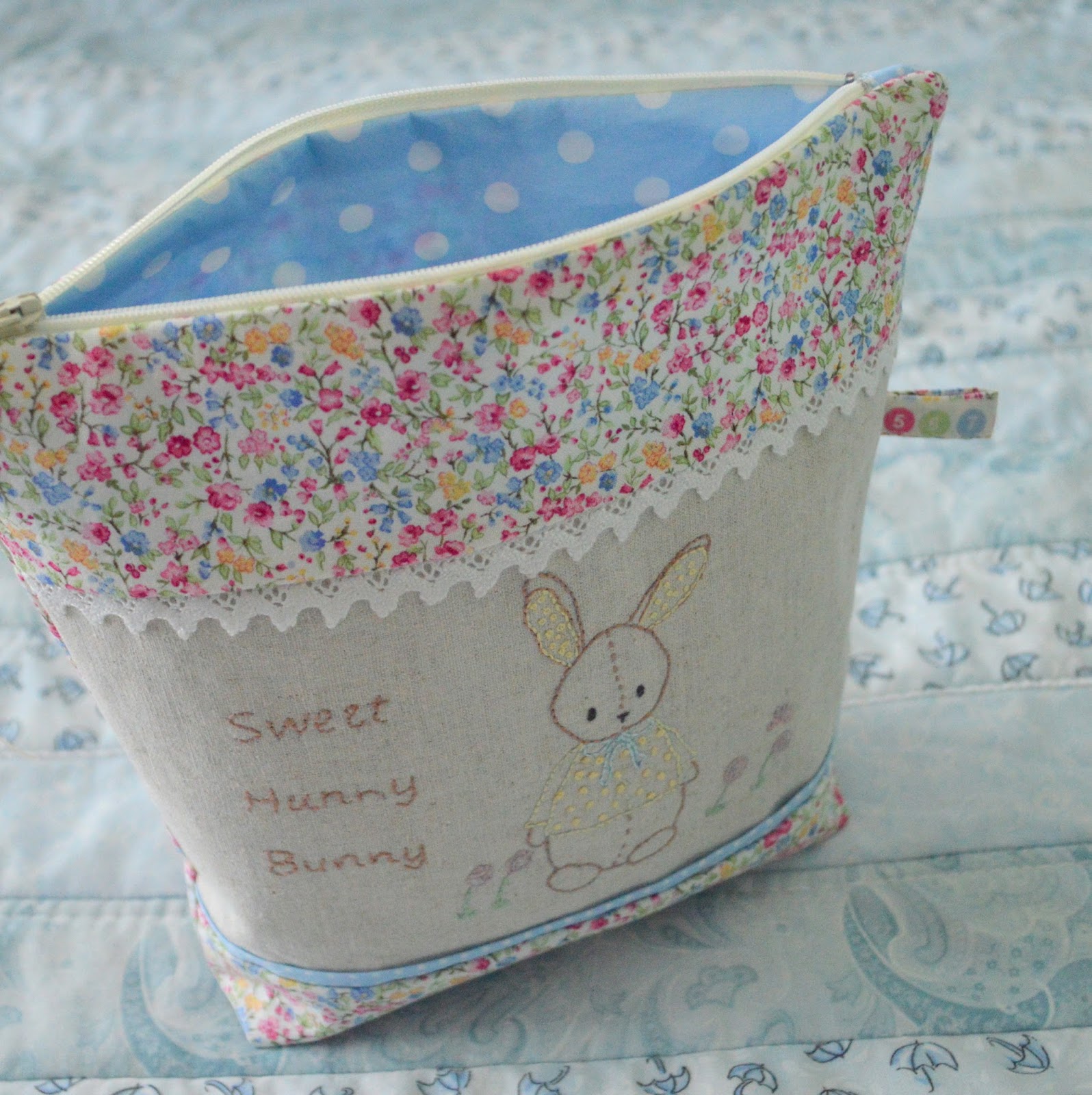 Gee's Projects Zipper Pouch, Embroidered Toiletry Bag