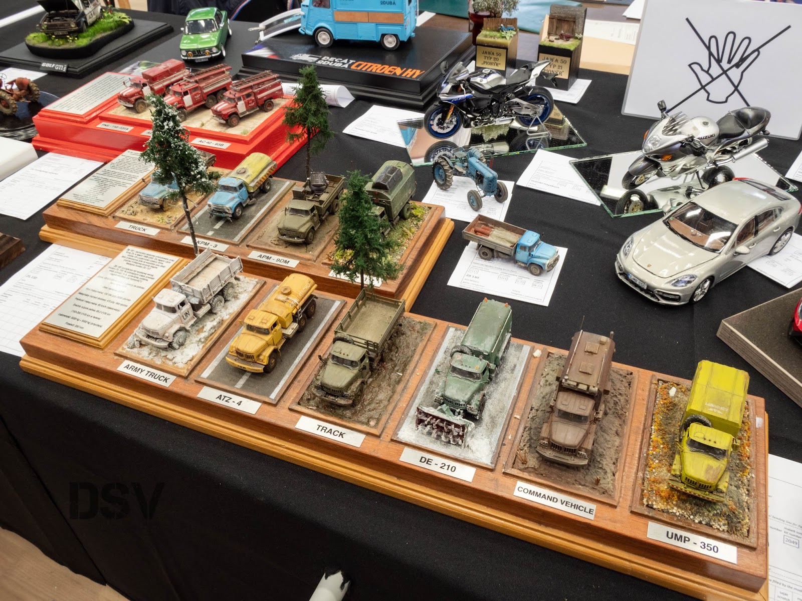 музей военной техники череповец. выставка стендового моделизма. стендовый моделизм. "история в масштабе" выставка в томске. макет военной техники.