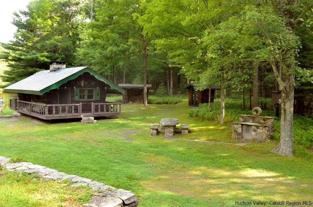 Sweet House Dreams Quiet Please Farm, 1970 Farm in Kerhonkson, New York
