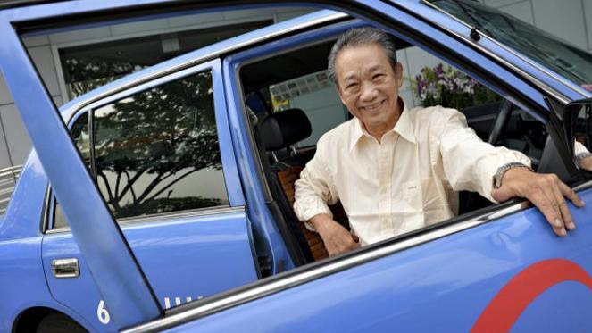 Sopir Taksi Yang Jujur Mengembalikan Uang 8 Milyar