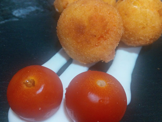 Croquetas De Patata, Zanahoria Y Queso
